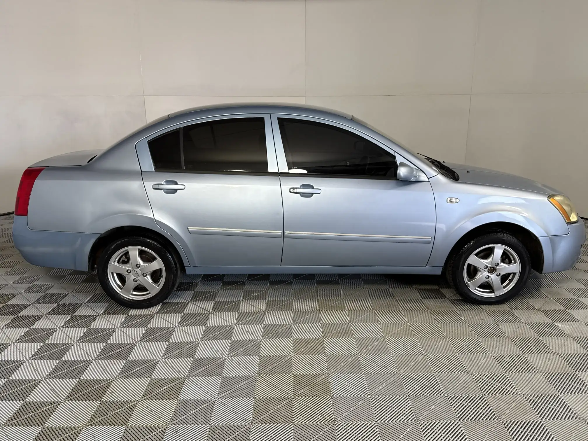 Chery J5