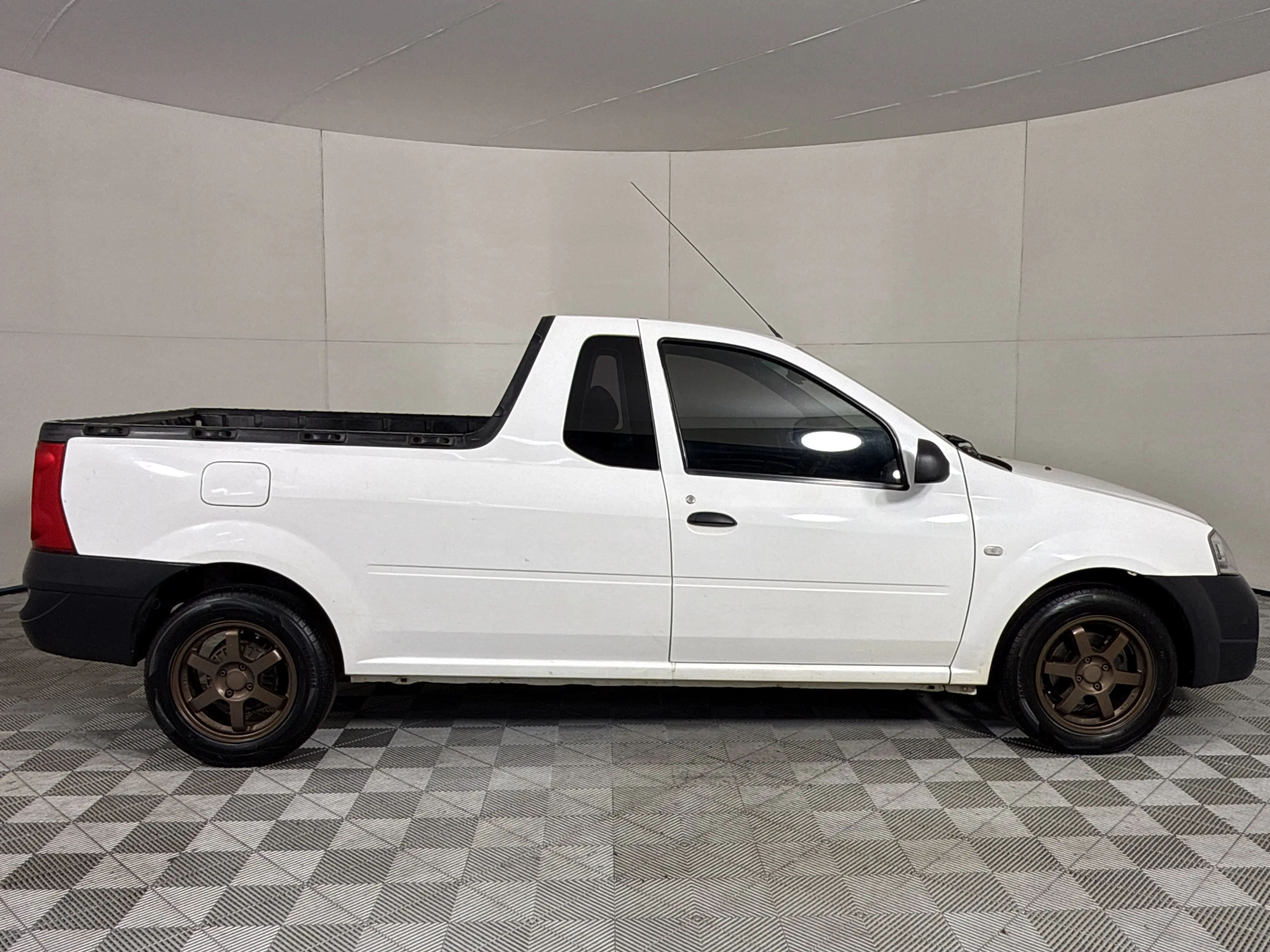 2024 Nissan NP200 1.6 Pick Up Single Cab, photo 4