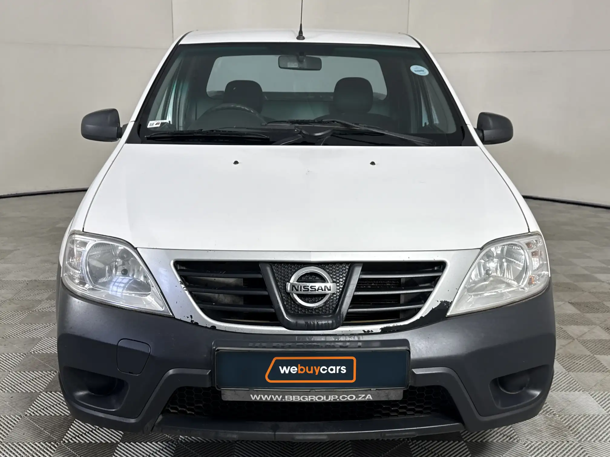 Nissan NP200