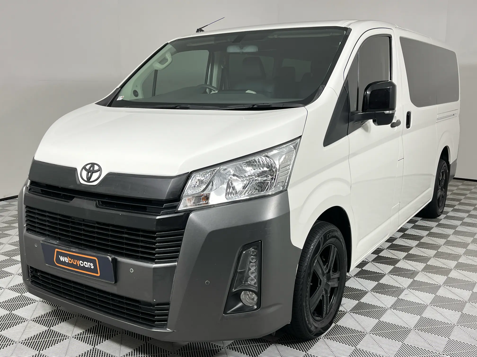 2019 Toyota Quantum 2.8 GL 11 Seat