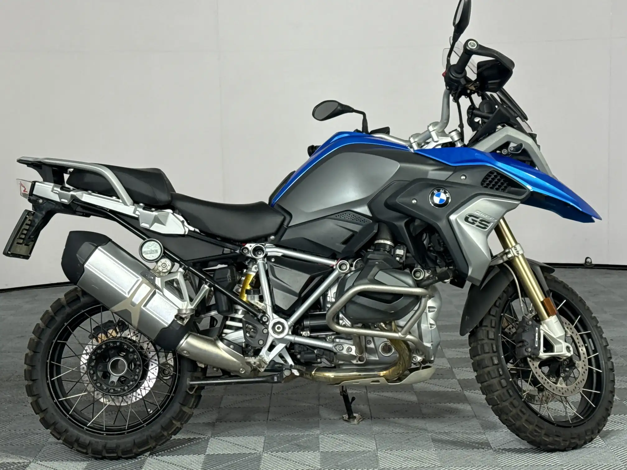 BMW R Series
