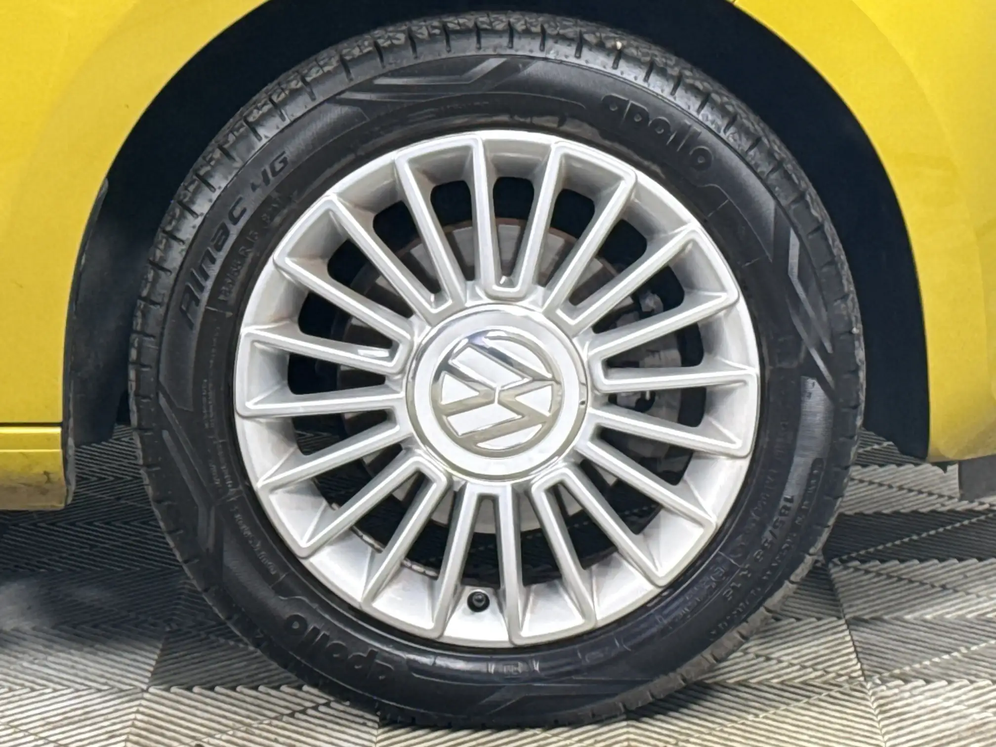 Volkswagen UP