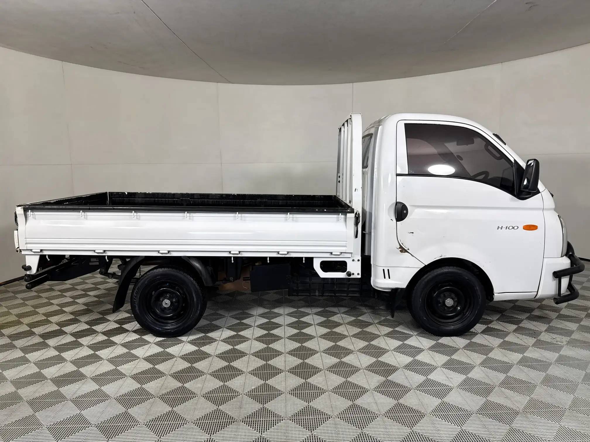 Hyundai H100