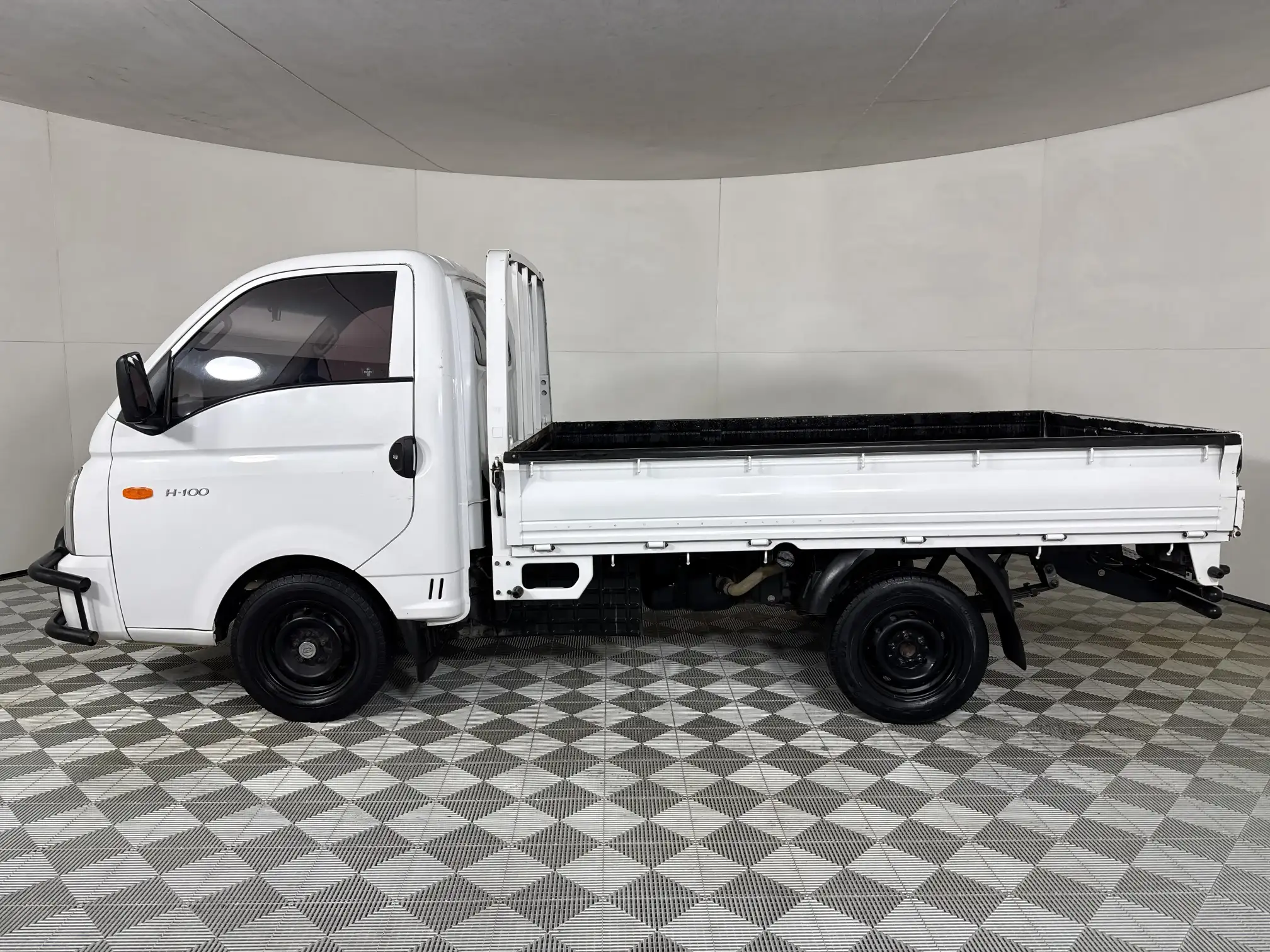 Hyundai H100