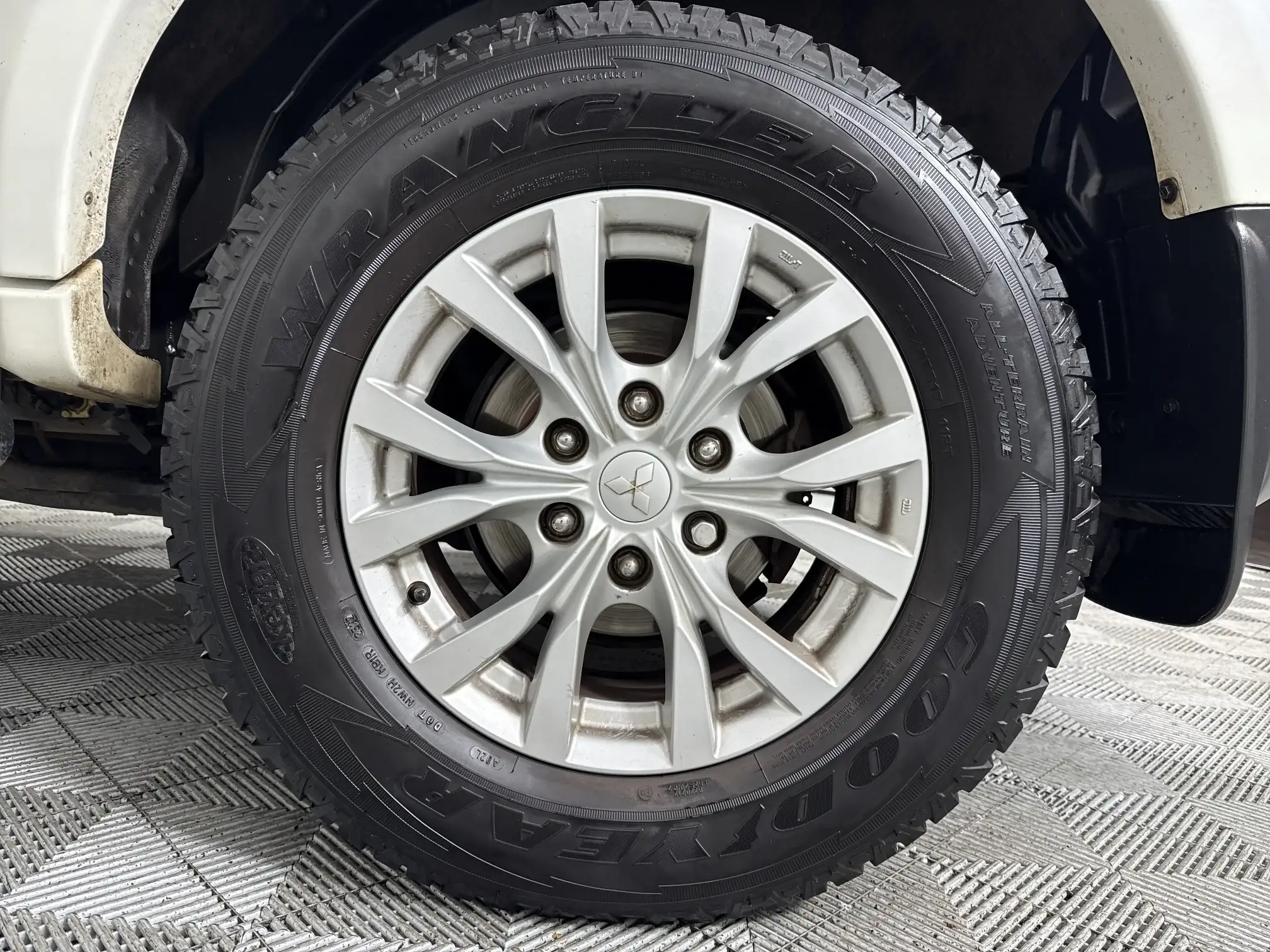 Mitsubishi Pajero Sport