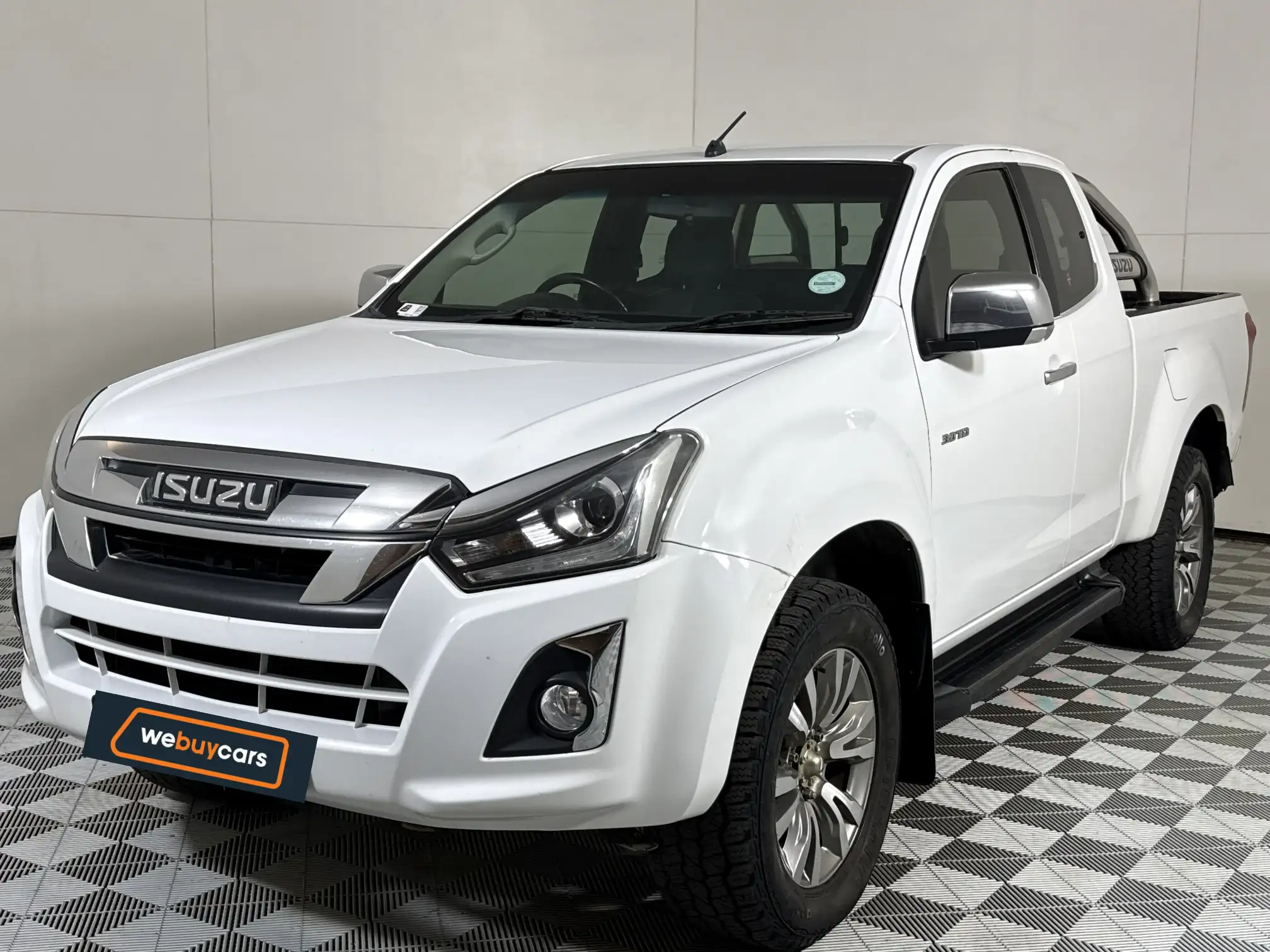 2020 Isuzu D-MAX 300 LX Auto E/cab Pick Up at Midstream (GP) for sale R343900