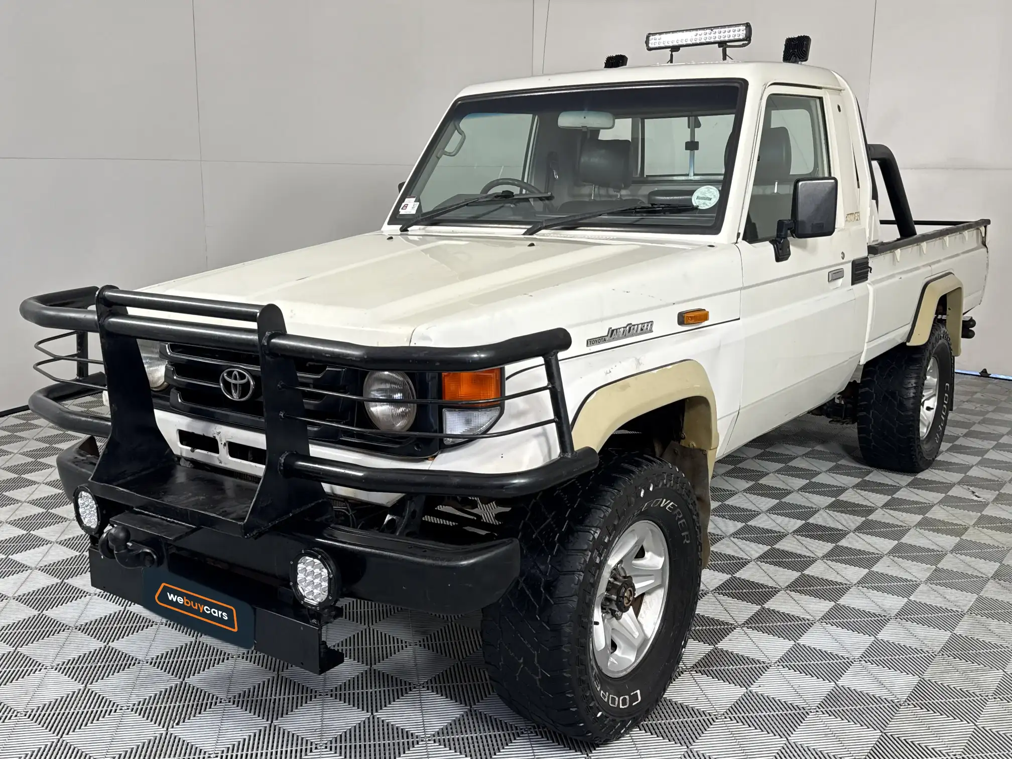 2004 Toyota Land Cruiser