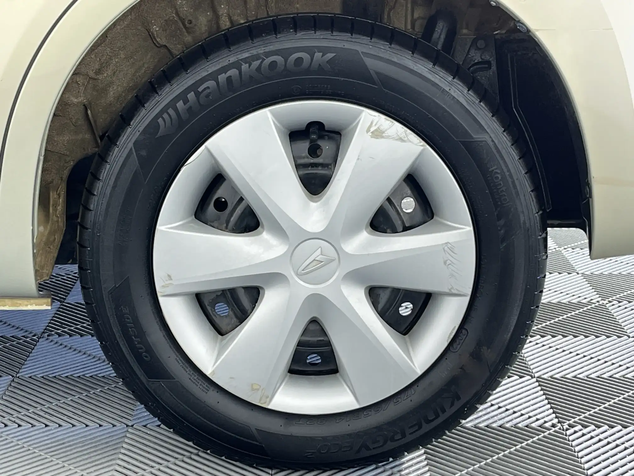 Daihatsu Sirion