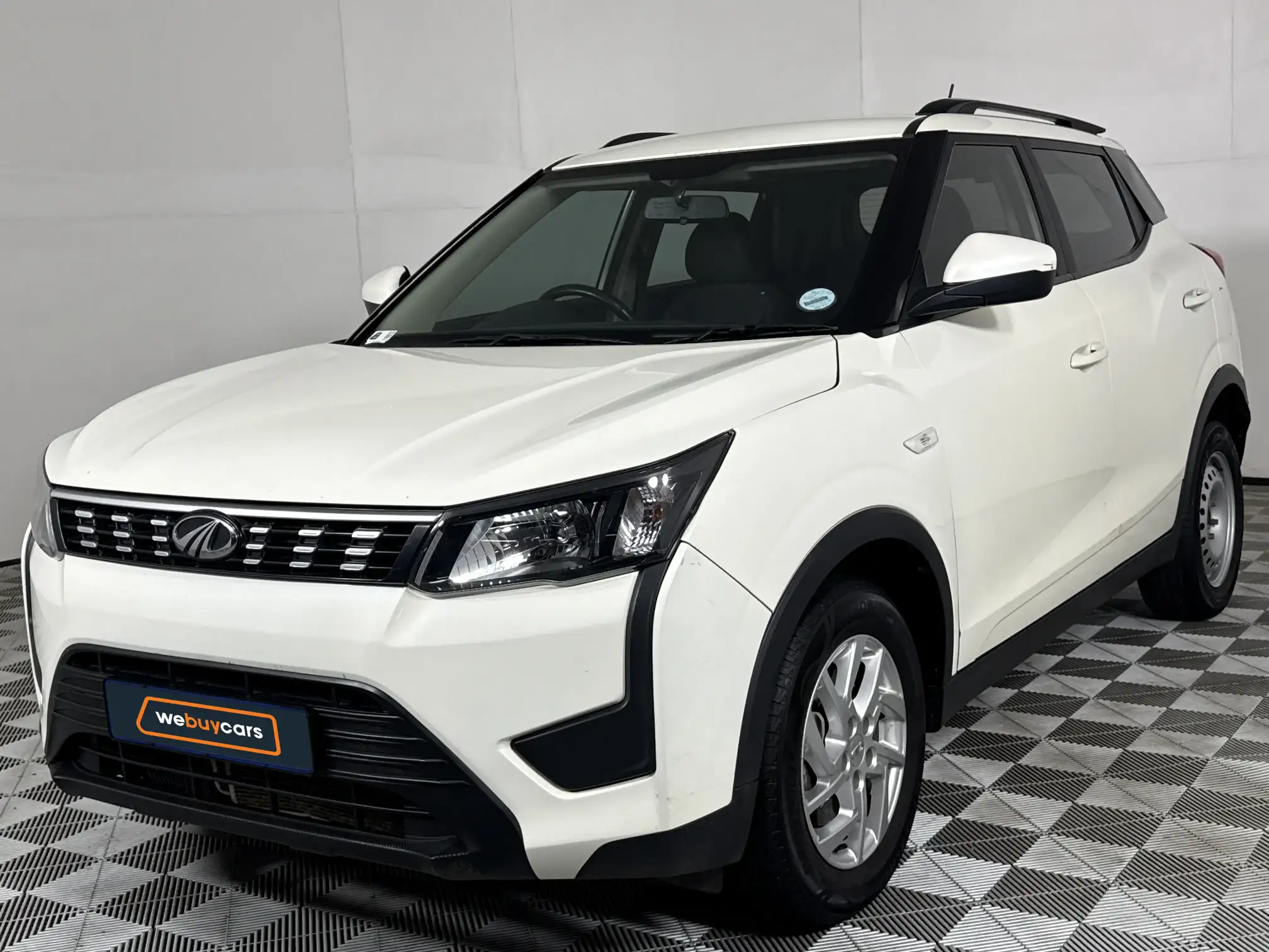 2022 Mahindra Xuv300