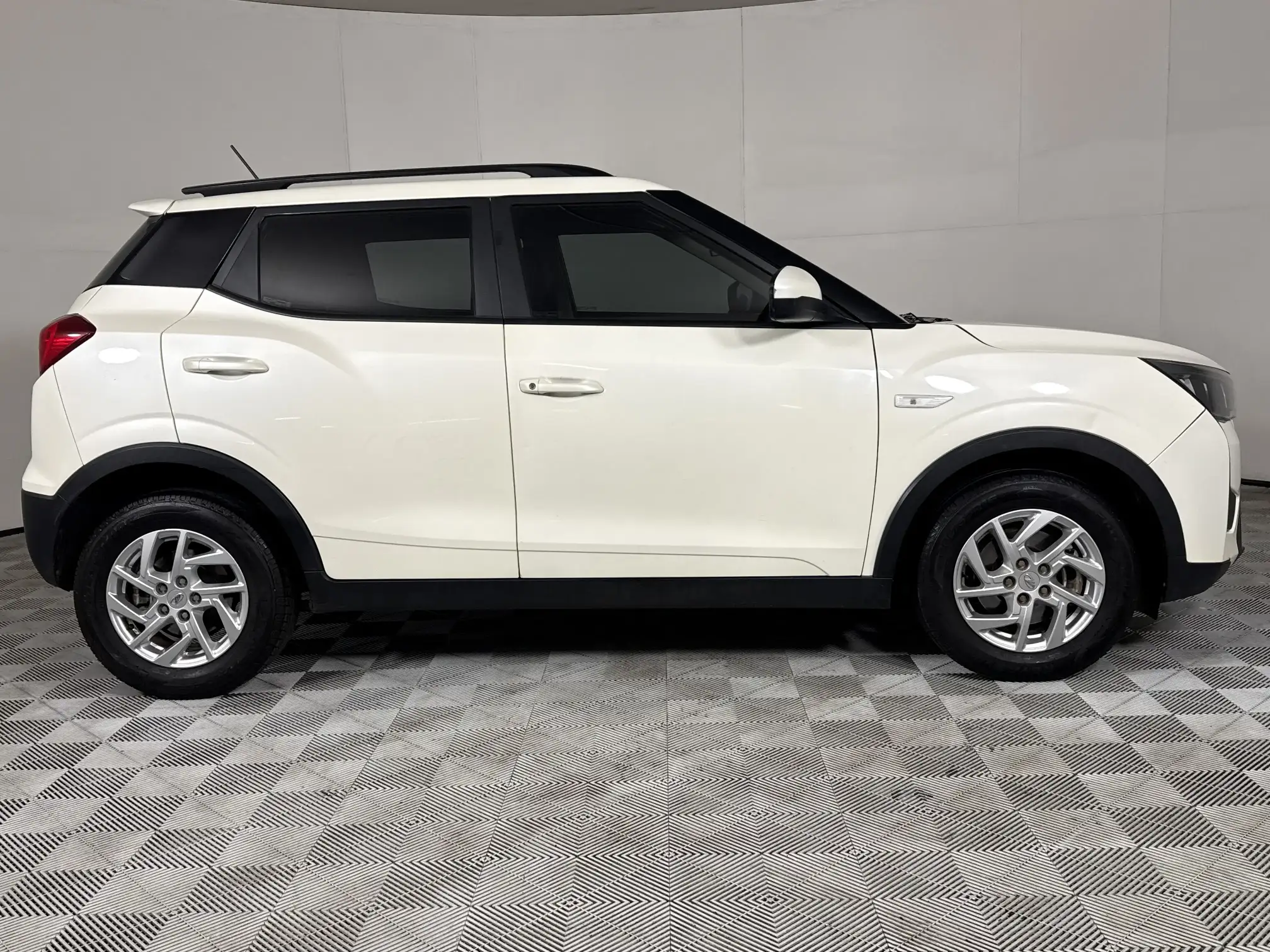 Mahindra Xuv300