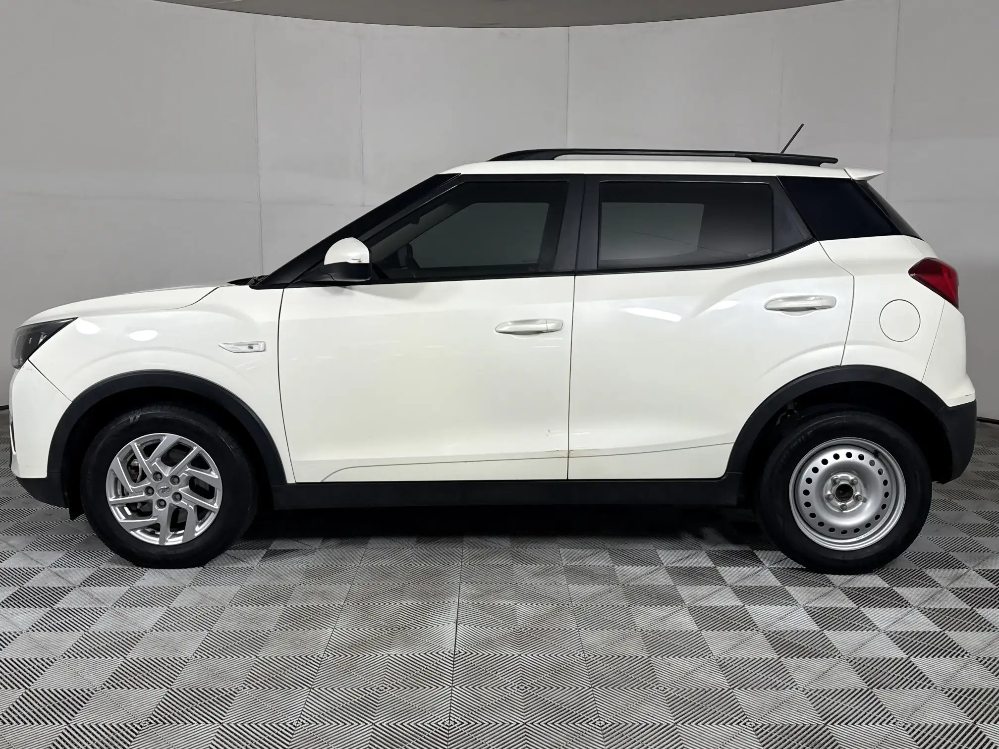 Mahindra Xuv300