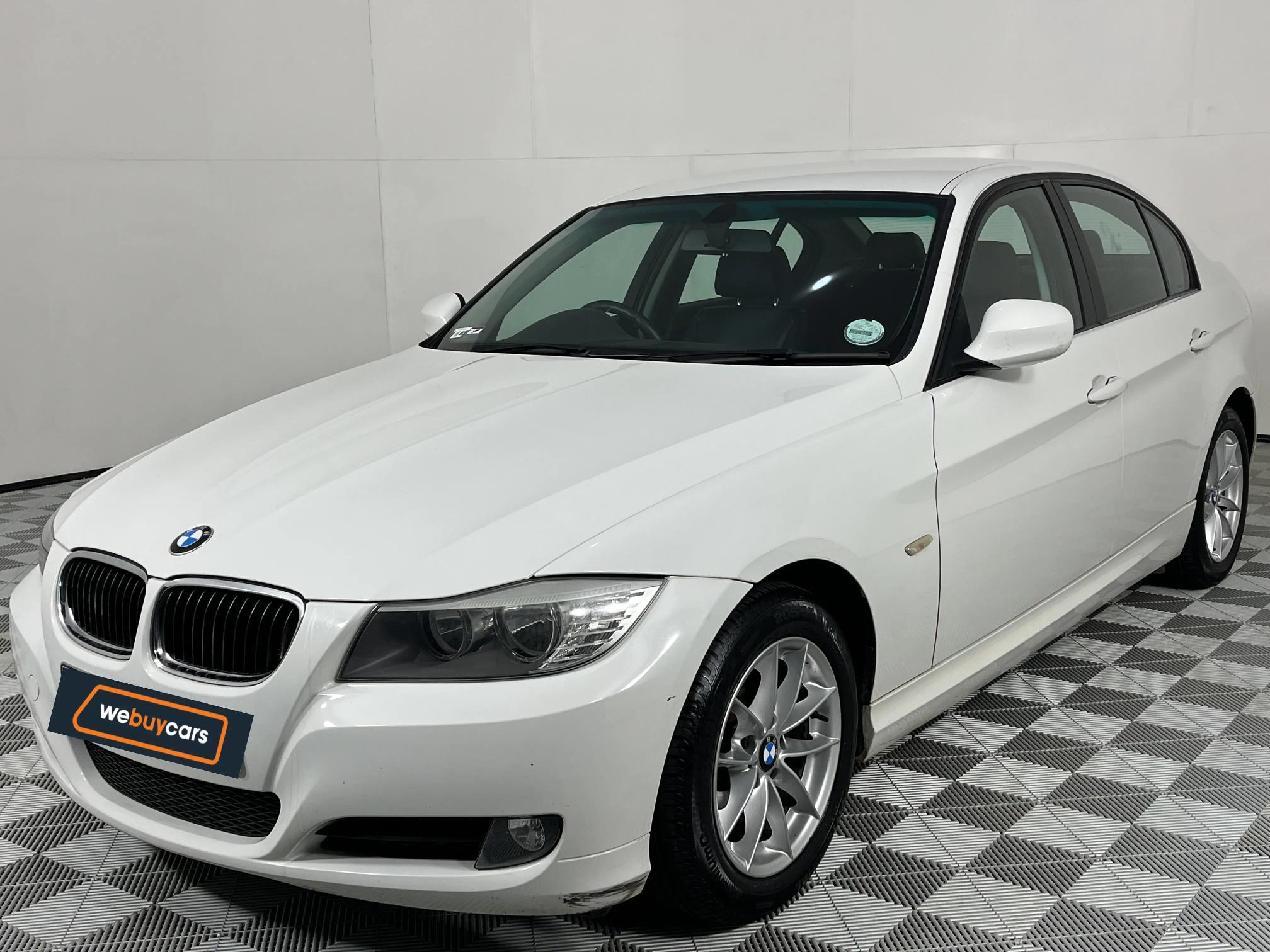 BMW 320i (E90) II