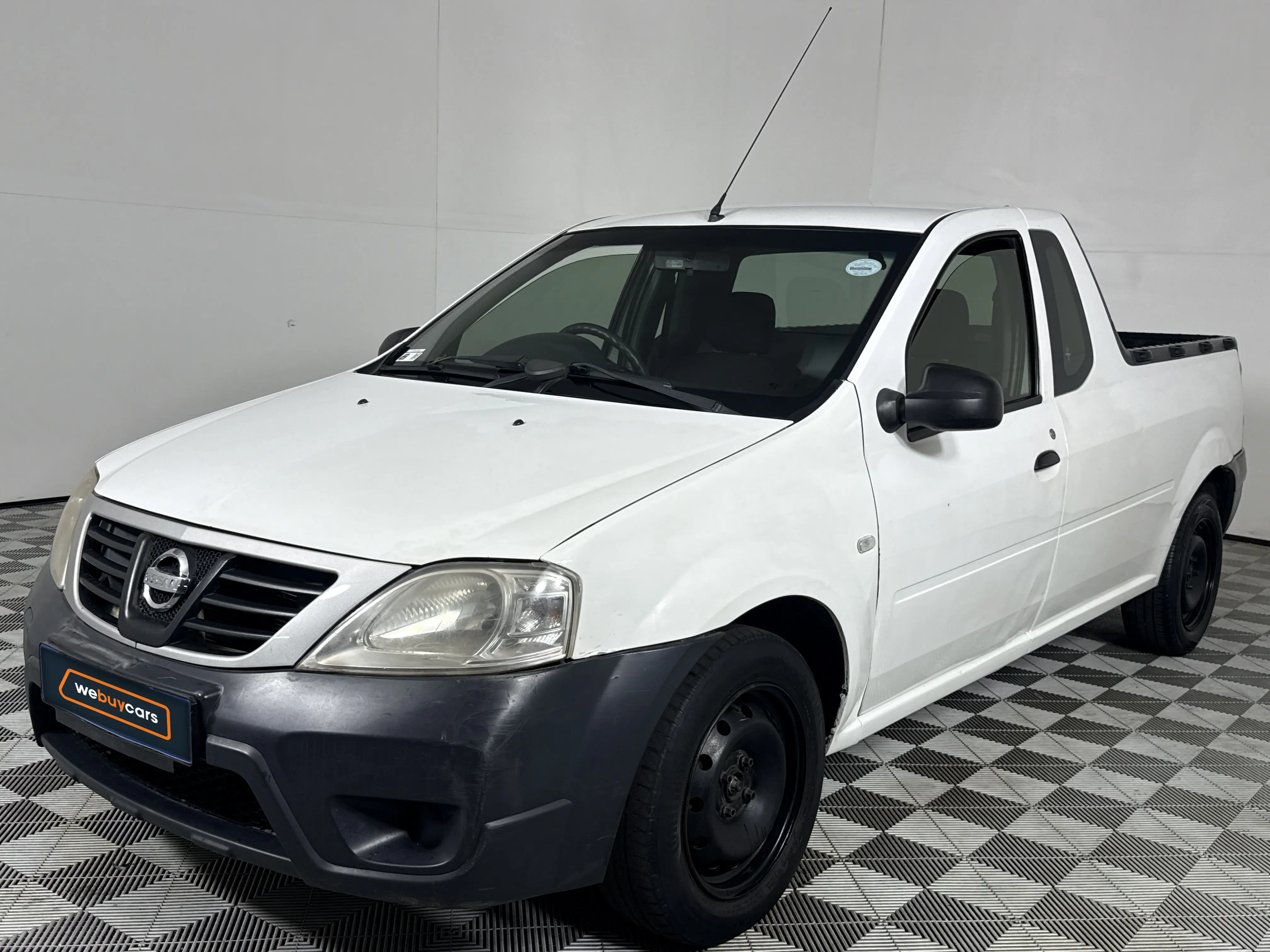2019 Nissan NP200 1.6 A/C Safety Pack Pick Up Single Cab