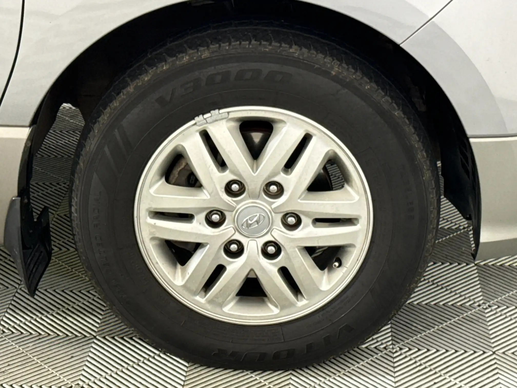 Hyundai H-1
