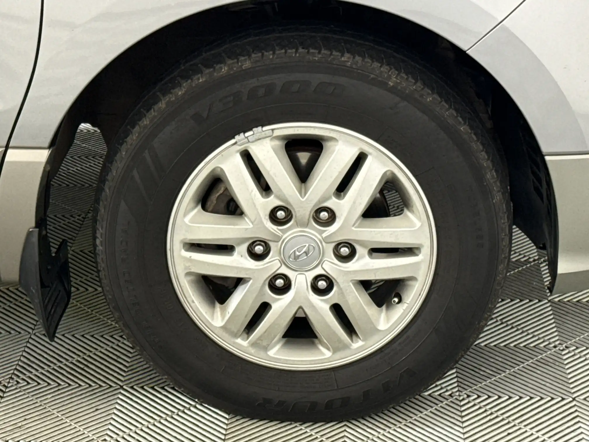 Hyundai H-1