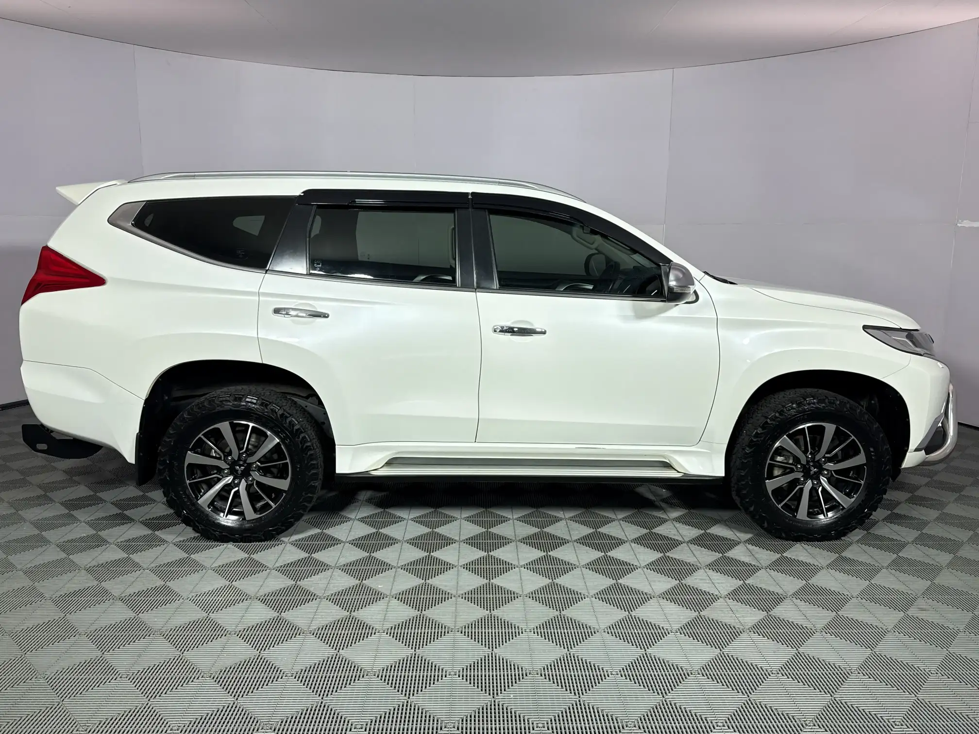 Mitsubishi Pajero Sport