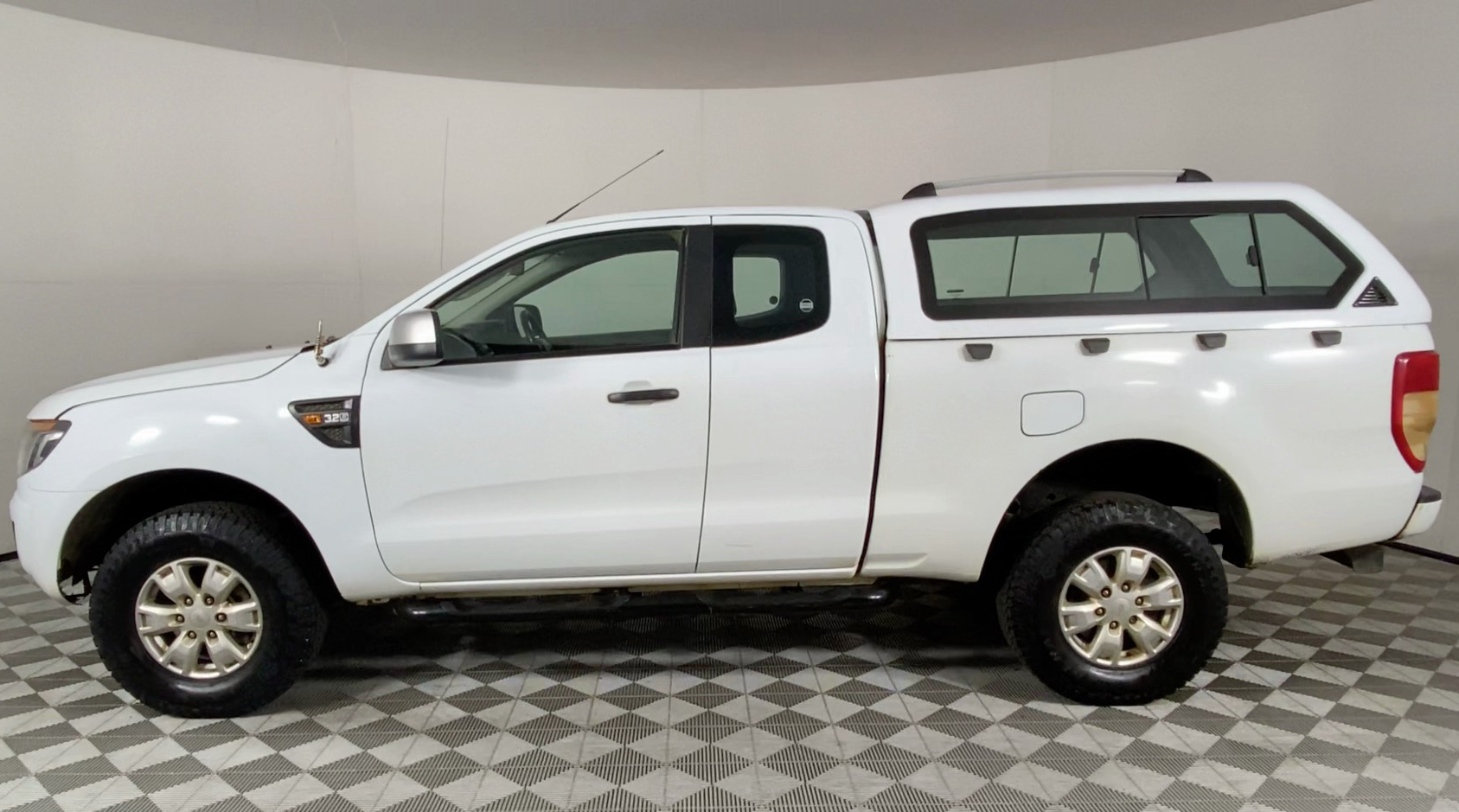 Used 2015 Ford Ranger 3.2tdci XLS 4x4 Pick Up Sup/cab for sale | WeBuyCars