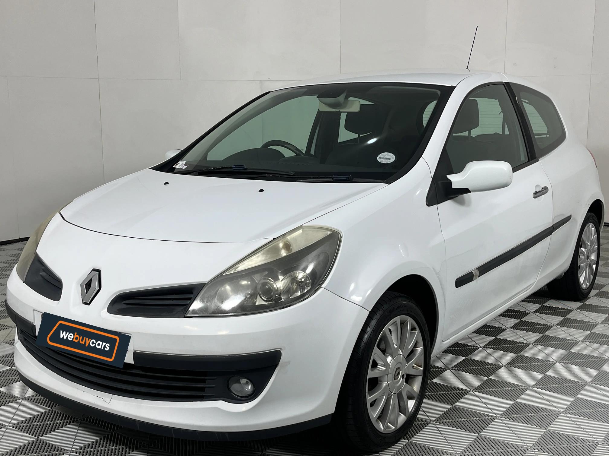 Renault Clio III 1.6 Dynamique 3 Door